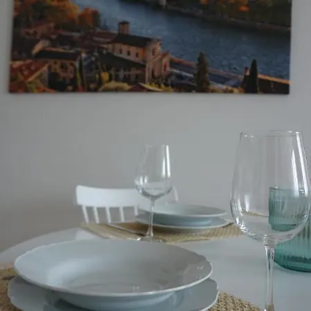 Apartment A E Parcheggio Nella Proprieta *