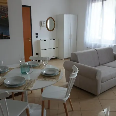 A E Parcheggio Nella Proprieta Apartment Verona