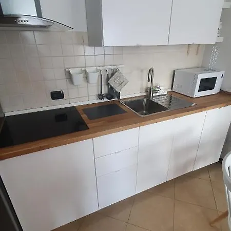 A E Parcheggio Nella Proprieta Apartment Verona